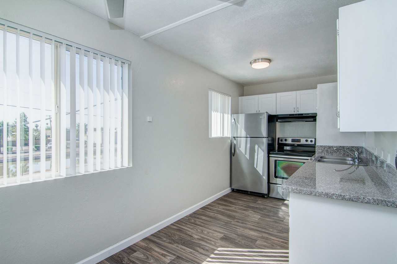 Hazelwood Apartments - Photo 3 of 22