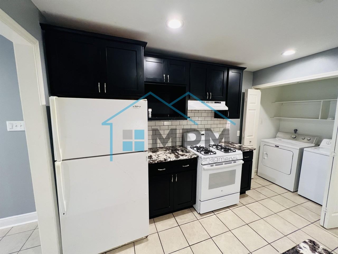 709 Roselawn Avenue - Photo 4 of 8