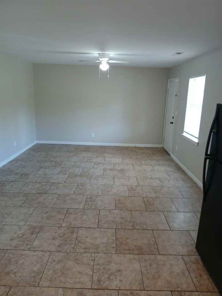 The Arbor Apts - Photo 3 of 10