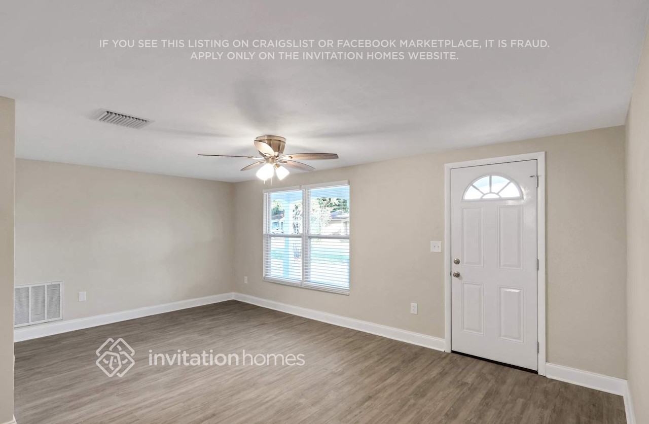 4223 Craftsbury Dr - Photo 4 of 26