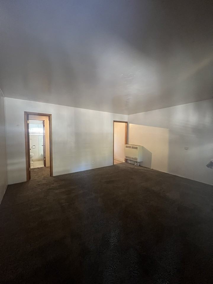 1222 Sierra Boulevard - Photo 2 of 24