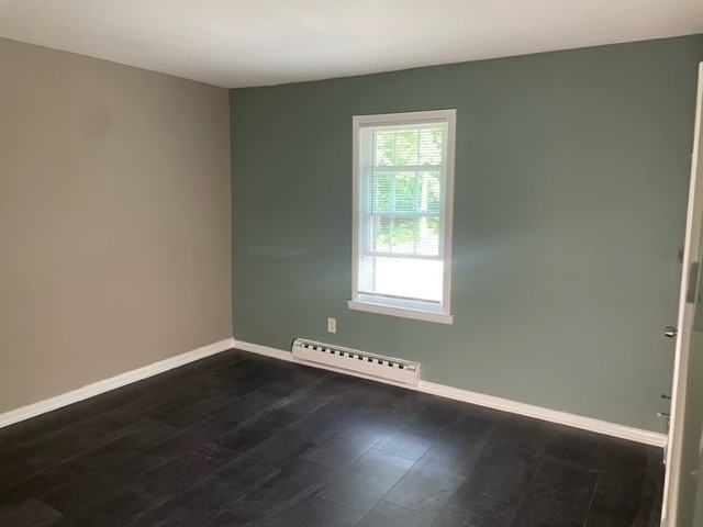 372 Minor Street - Photo 6 of 12