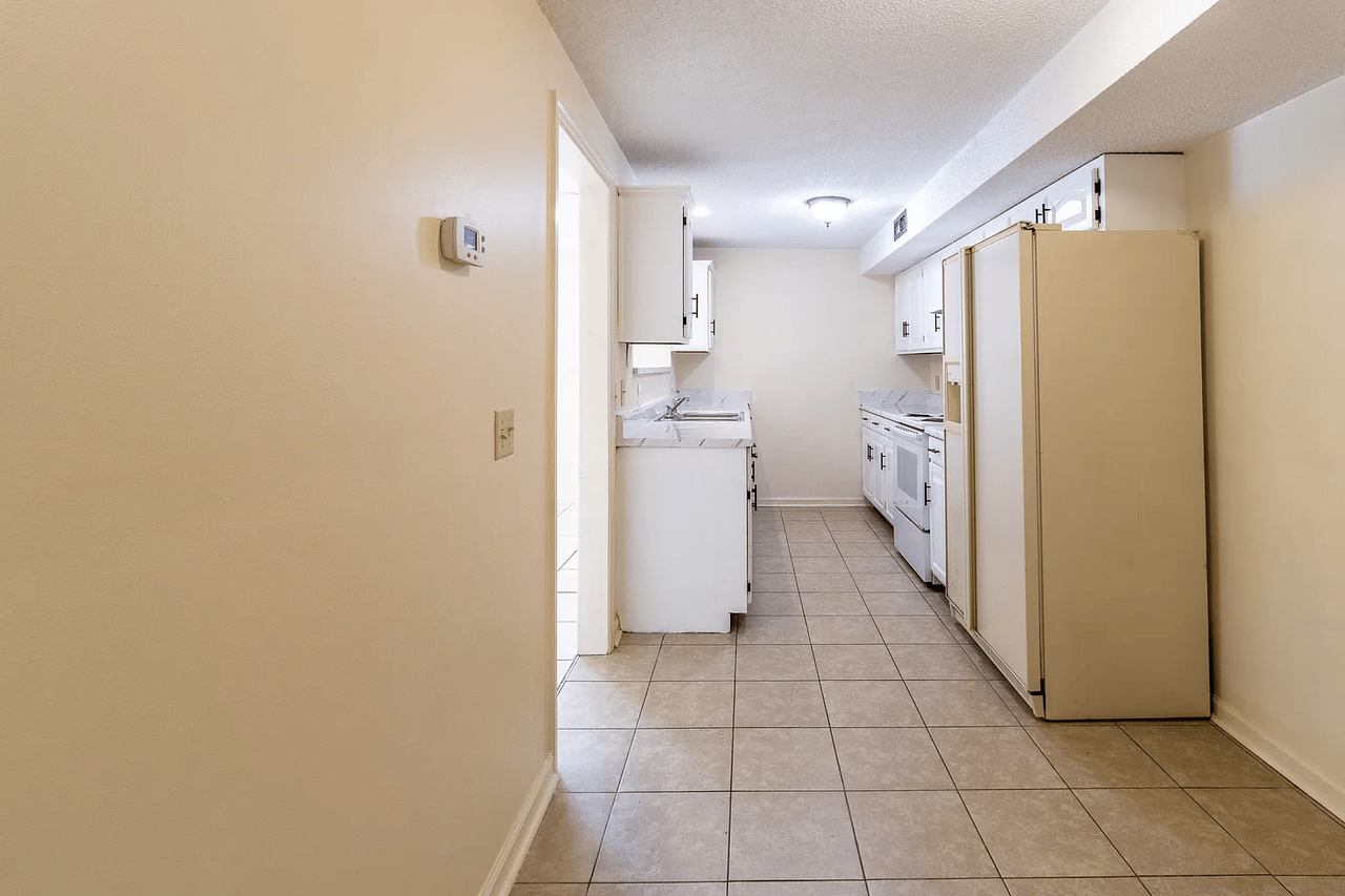 3 Sheridan Road - Photo 5 of 11