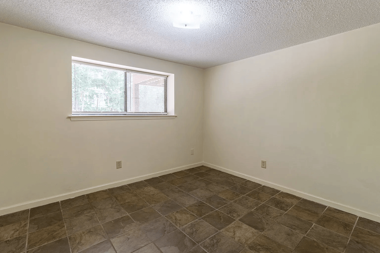 3 Sheridan Road - Photo 7 of 11