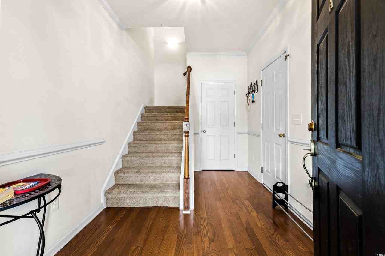 400 Black Smith Ln - Photo 3 of 35