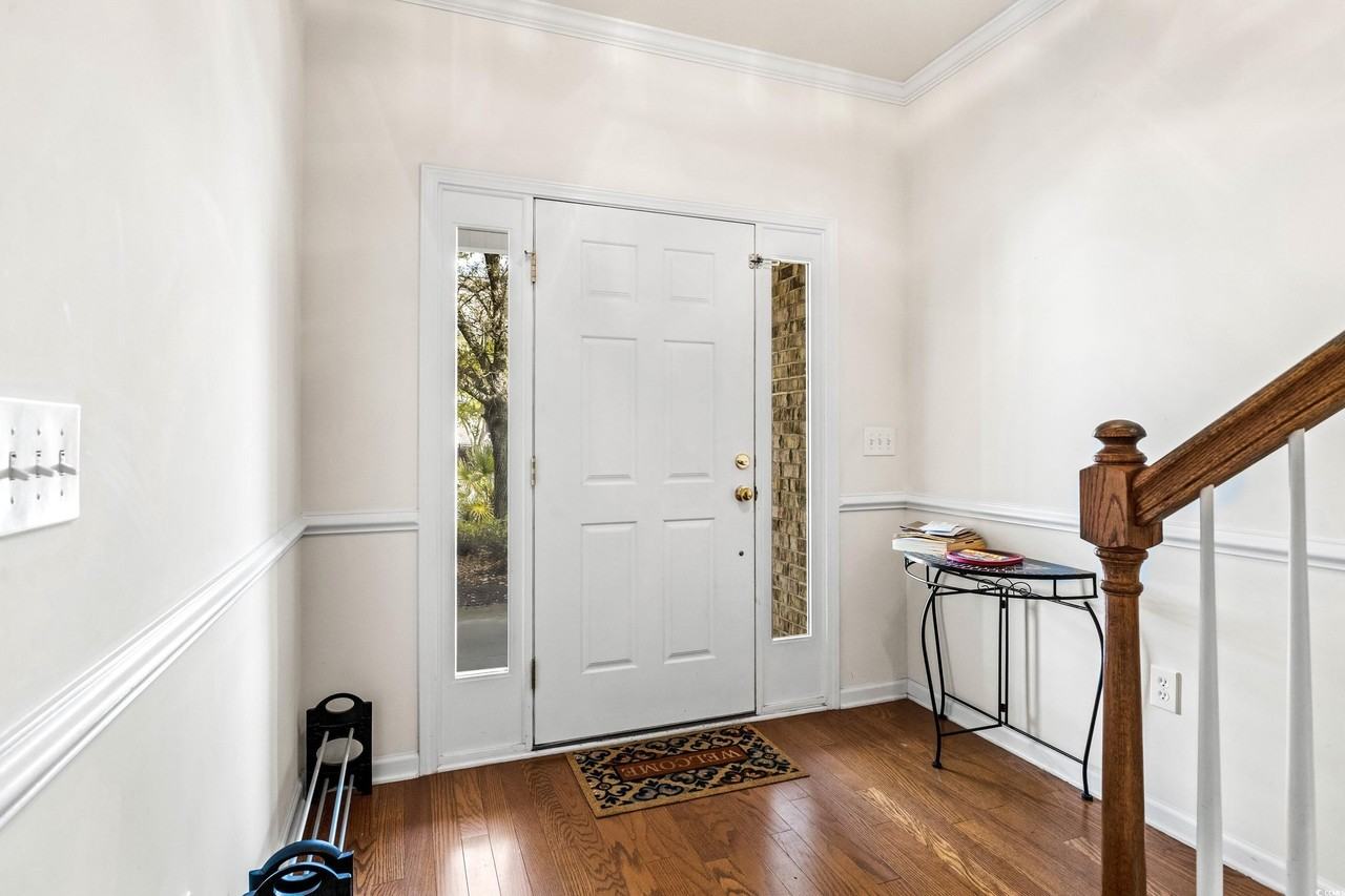 400 Black Smith Ln - Photo 4 of 35