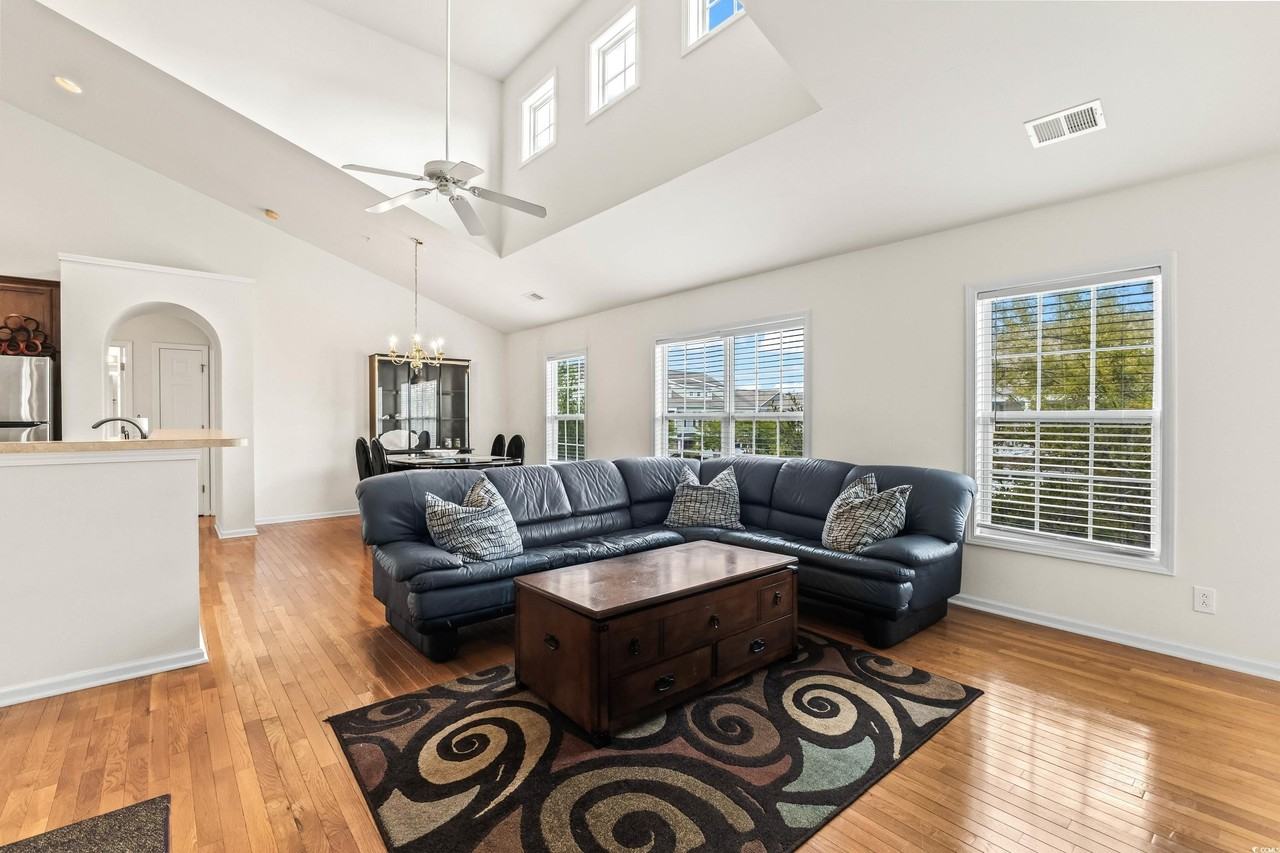 400 Black Smith Ln - Photo 5 of 35