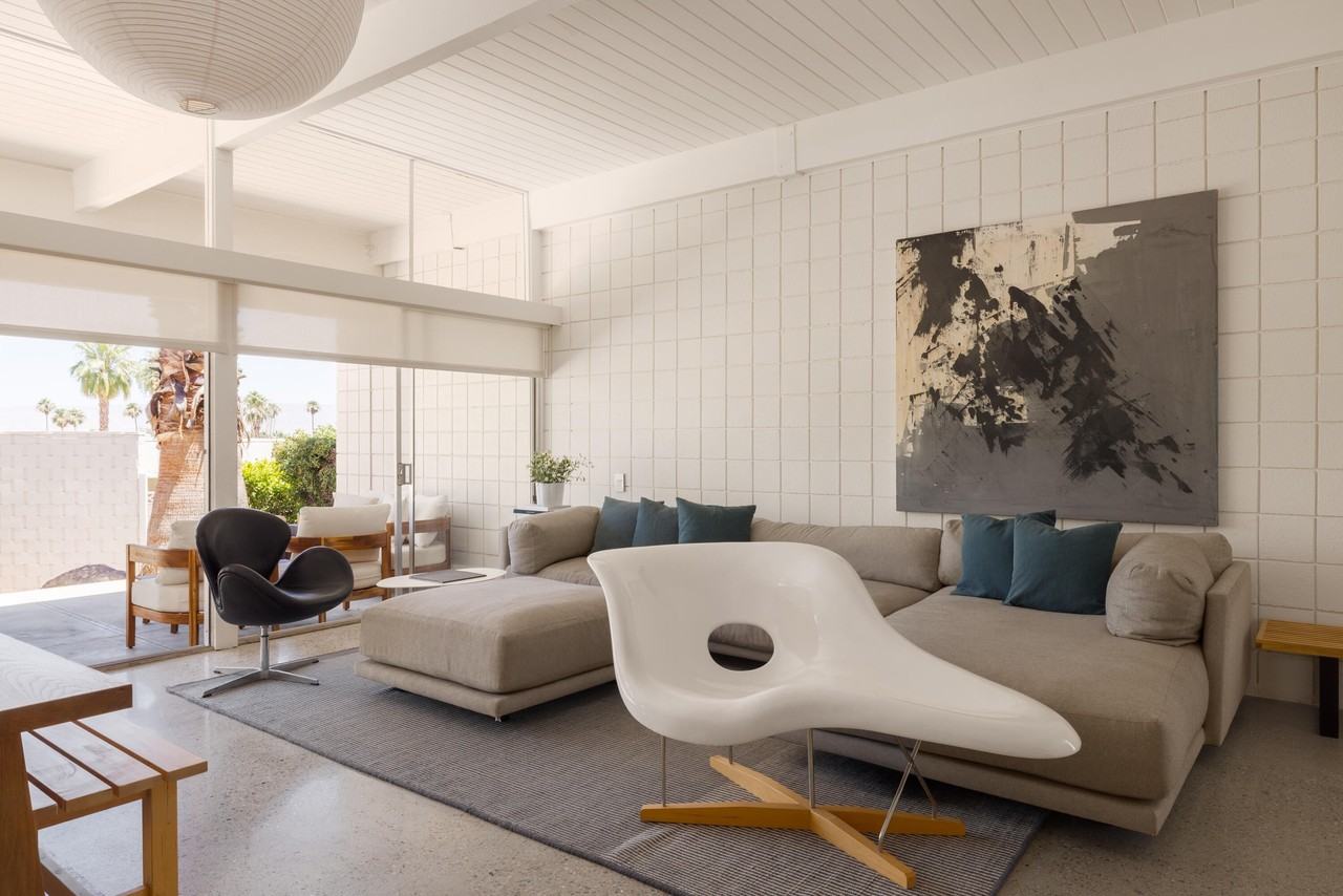 483 Sandpiper St - Photo 2 of 28