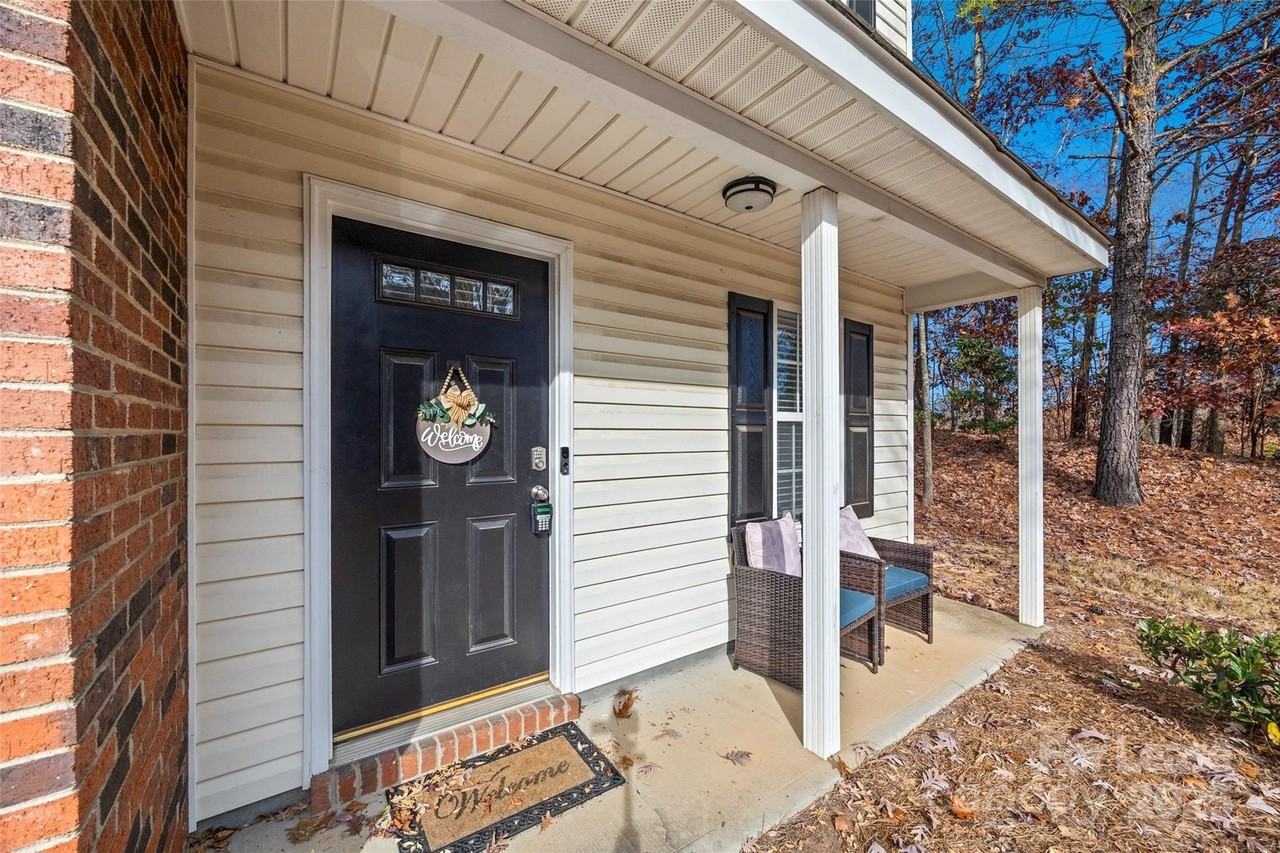 16865 Timber Crossing Rd - Photo 2 of 39