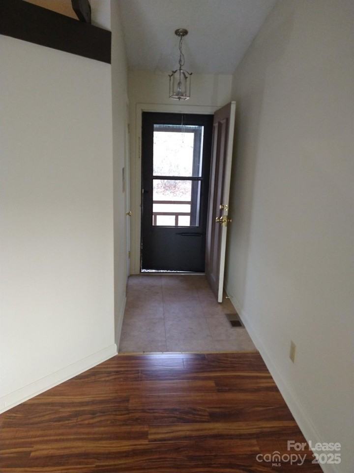 335 Heather Court - Photo 6 of 17