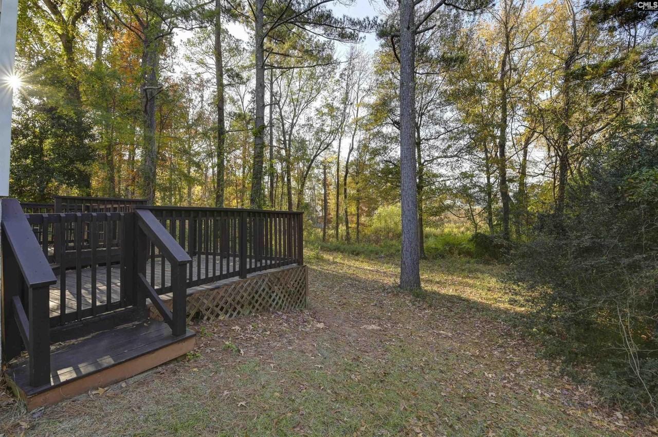 100 Woodspur Rd - Photo 4 of 38