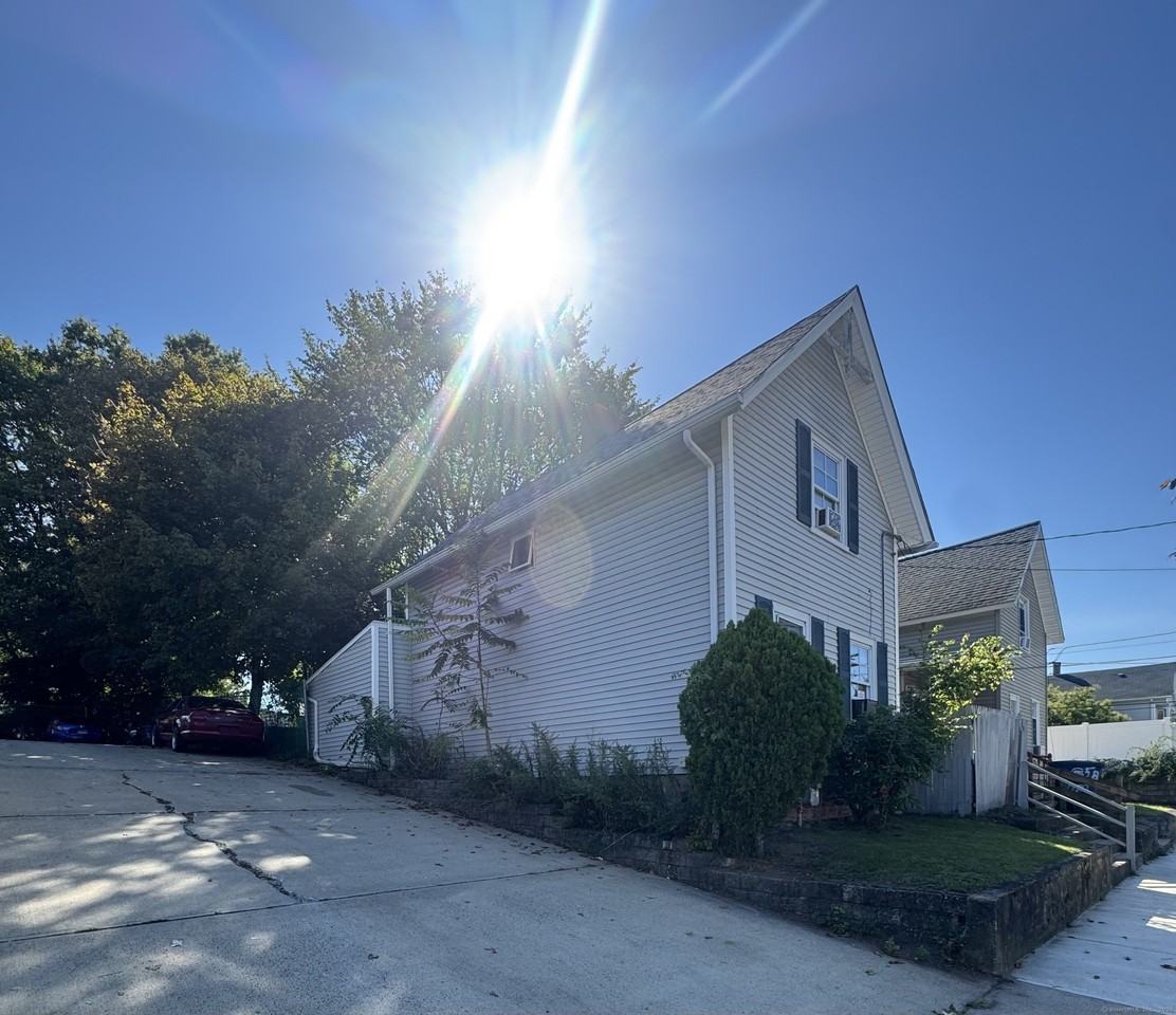 54 Lombard St - Photo 3 of 20