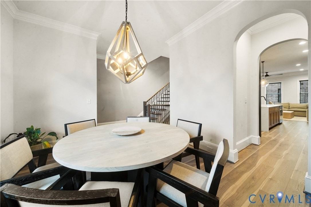 441 W 7th St - Photo 7 of 37