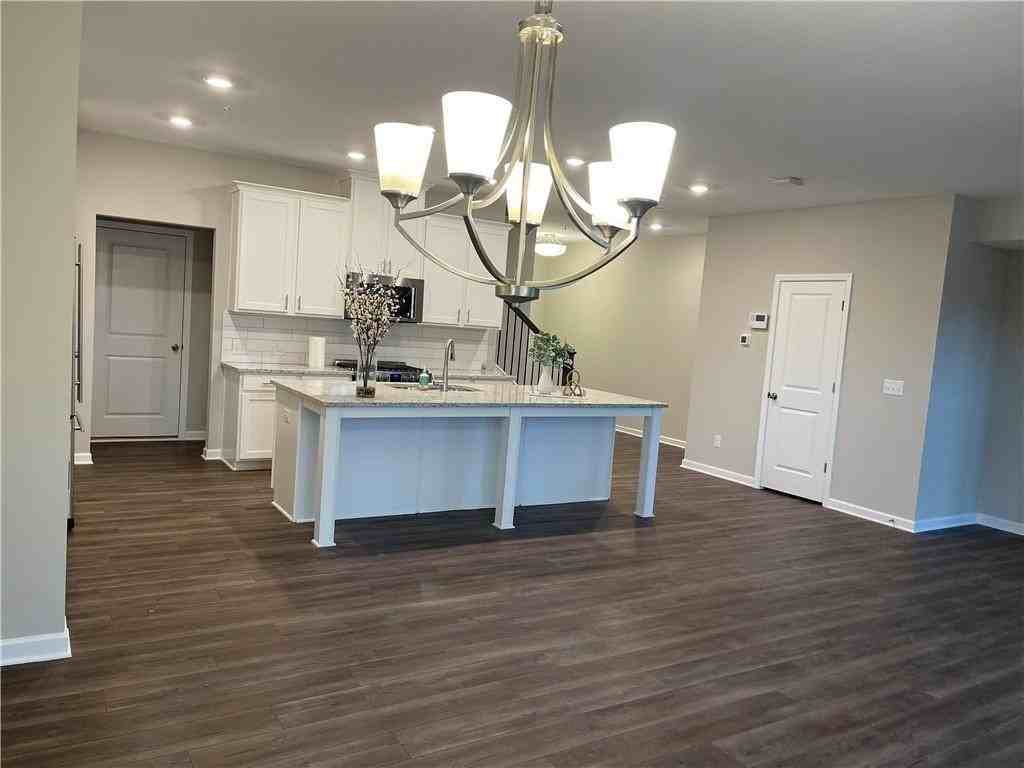 500 Duval Drive - Photo 4 of 21