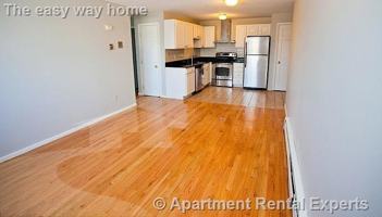 featured image of 14 Murdock Street #3-2