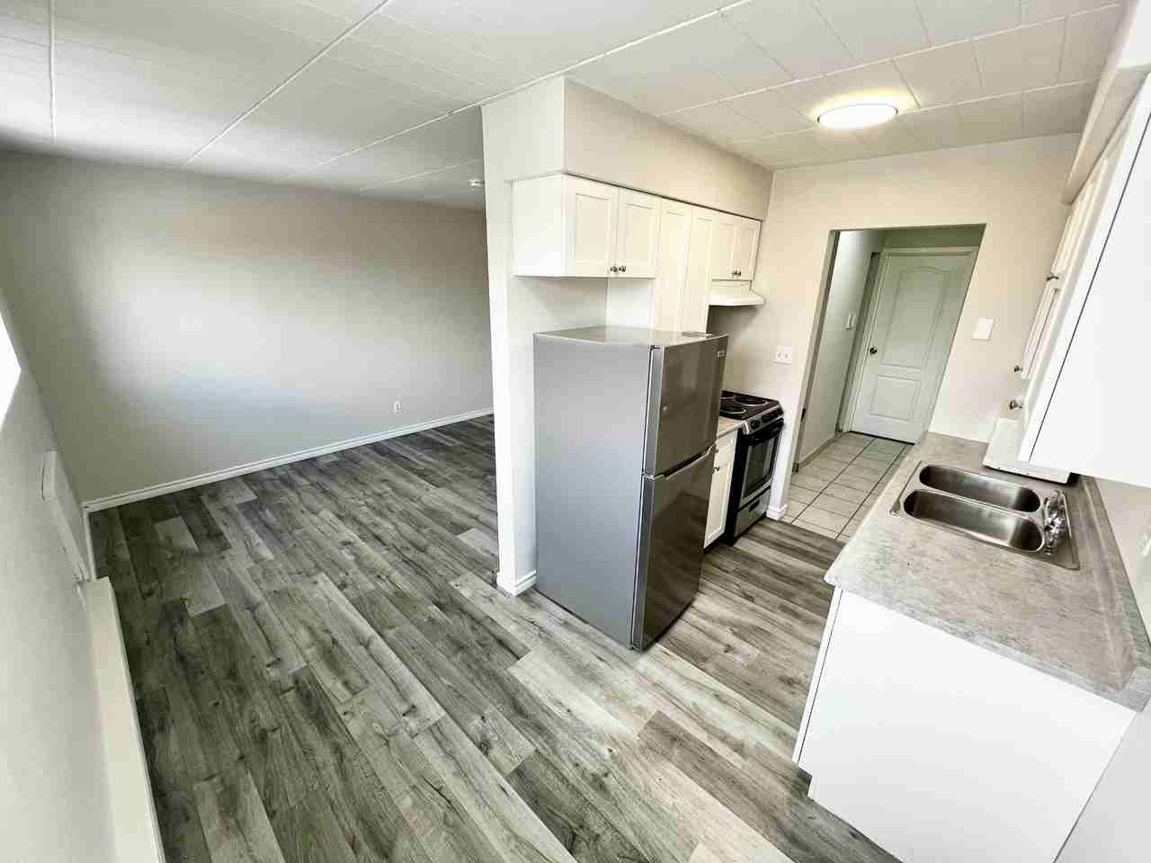 591 Wellington Ave #101 - Photo 4 of 16