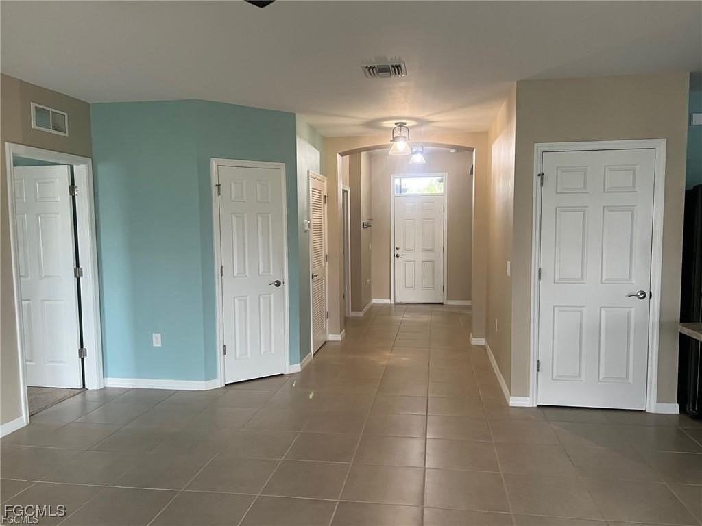 3500 Acapulco Cir - Photo 6 of 26