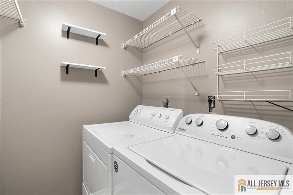 73 Tennyson Dr - Photo 6 of 29