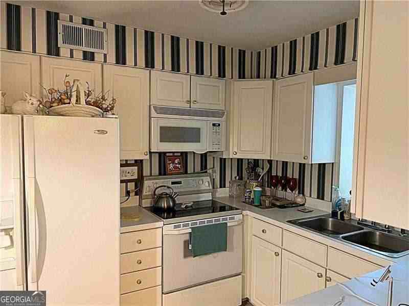 141 Elysian Way Nw - Photo 3 of 21