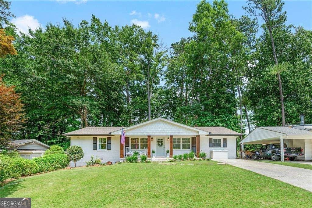 2357 Cortez Way Northeast - Photo 2 of 32