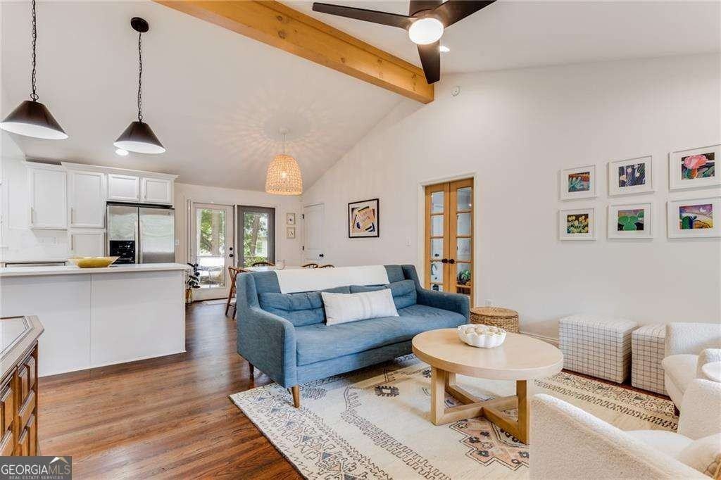 2357 Cortez Way Northeast - Photo 6 of 32