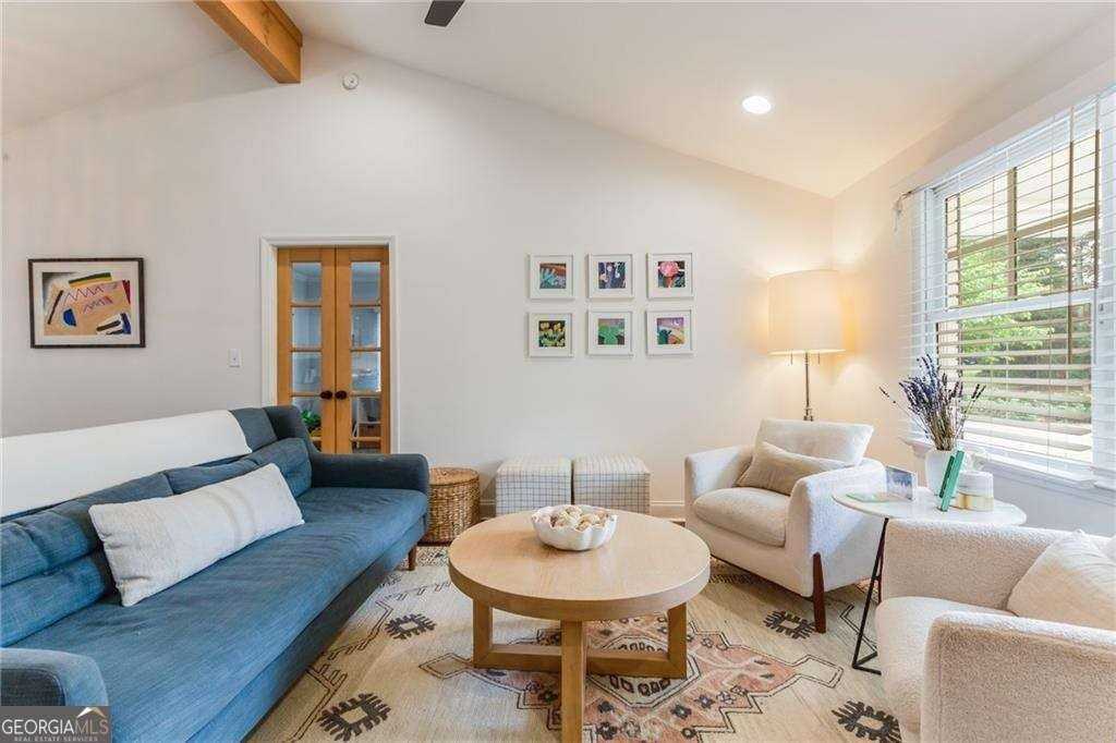 2357 Cortez Way Northeast - Photo 7 of 32