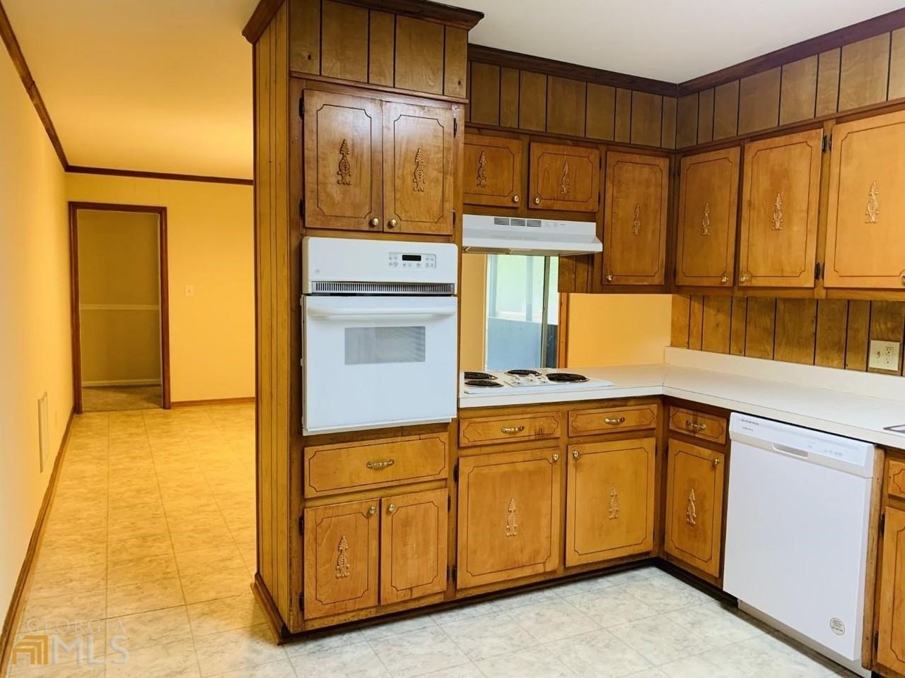 105 Sunrise Drive - Photo 7 of 34