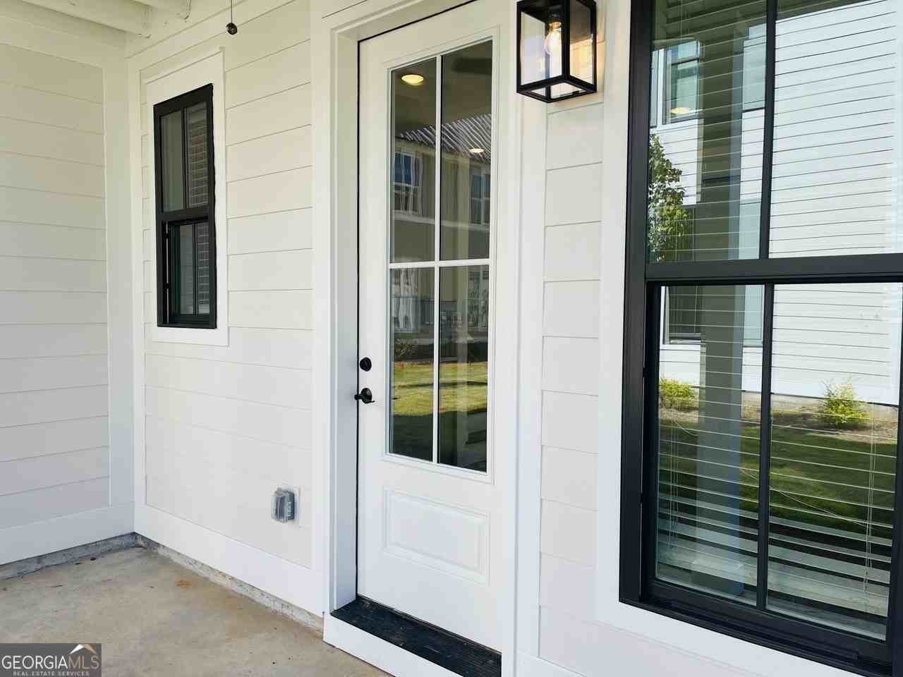 103 Gardenia Ln - Photo 4 of 31