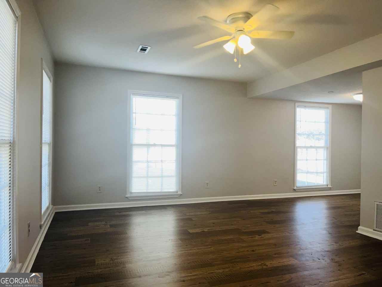 17 Curran Street #A - Photo 5 of 25