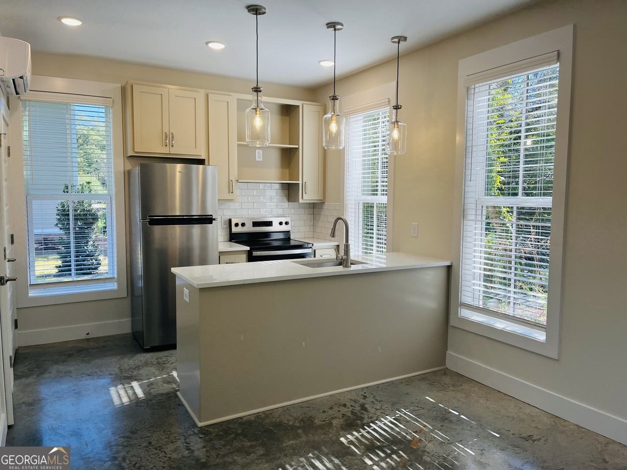 100 Gardenia Ln #100B - Photo 7 of 21