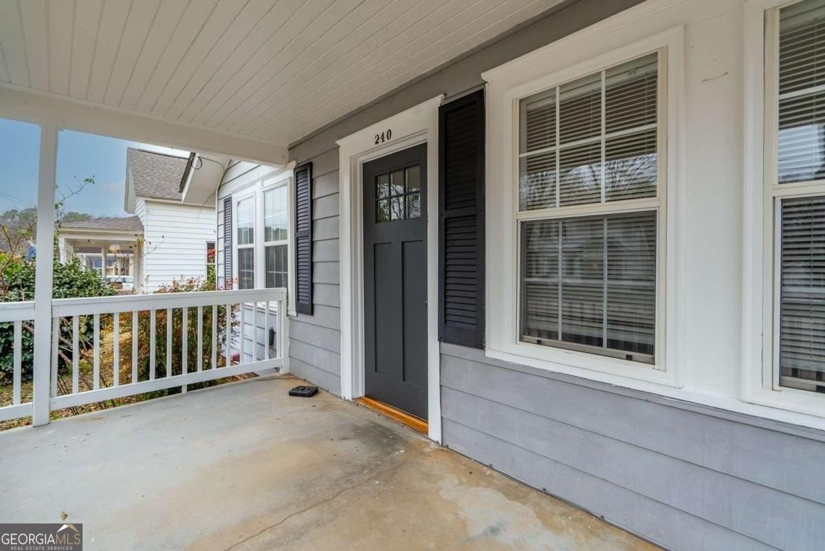 240 Boulevard - Photo 5 of 27