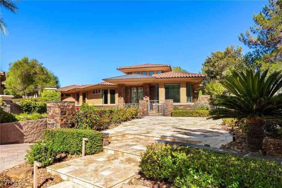 2 Castle Oaks Ct - Photo 2 of 50