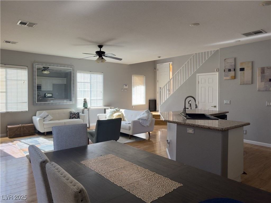 3610 Pinnate Dr - Photo 4 of 18