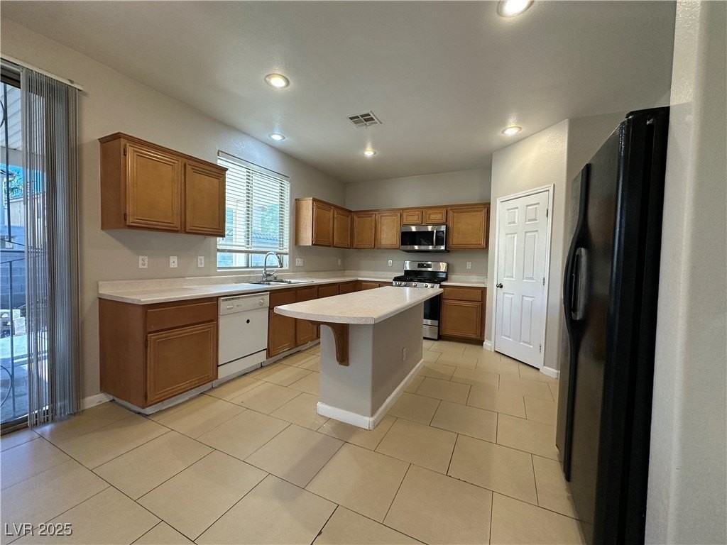 6084 Villa Trieste Ct - Photo 7 of 37