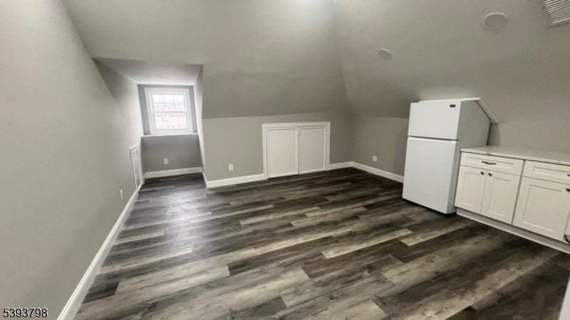 109 Wanaque Avenue - Photo 5 of 16