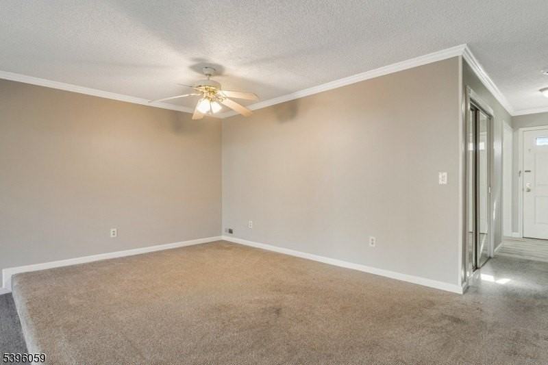 604 Brokaw Ct - Photo 5 of 35