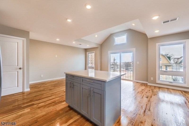 255 Chadwick Ave #2 - Photo 4 of 23