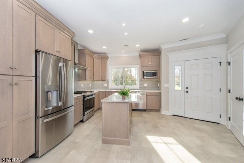 302 South St #A - Photo 3 of 12