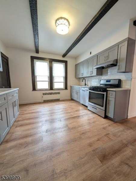 211 E Passaic Ave - Photo 2 of 15