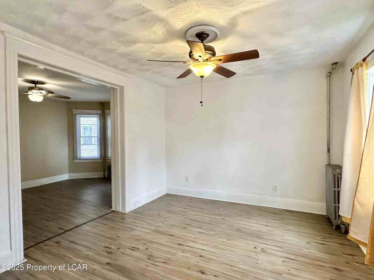 519 S River St - Photo 5 of 20