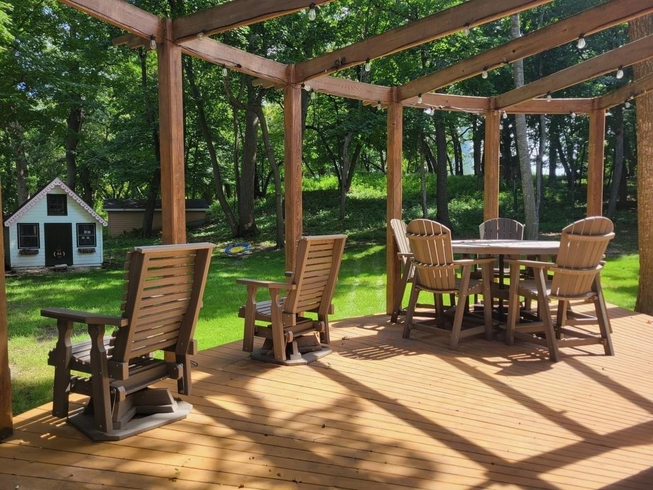 1604 Nichols Ave - Photo 4 of 49