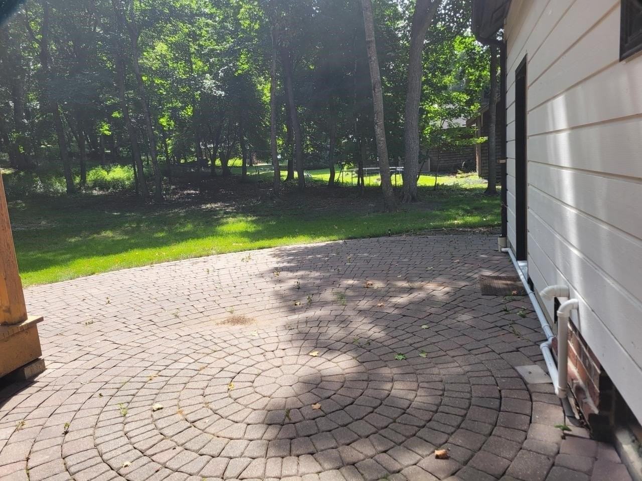 1604 Nichols Ave - Photo 5 of 49