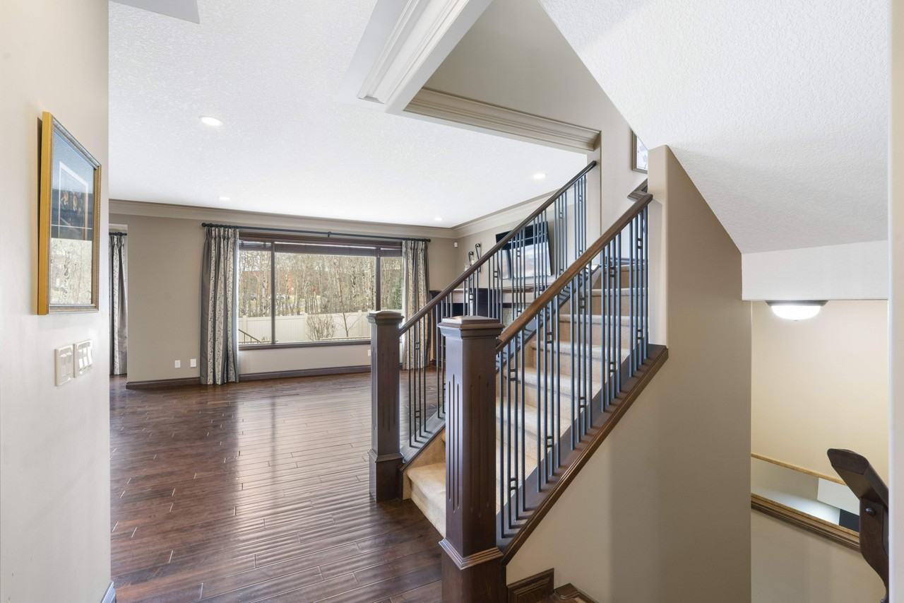 132 Aspen Cliff Close Sw - Photo 4 of 50