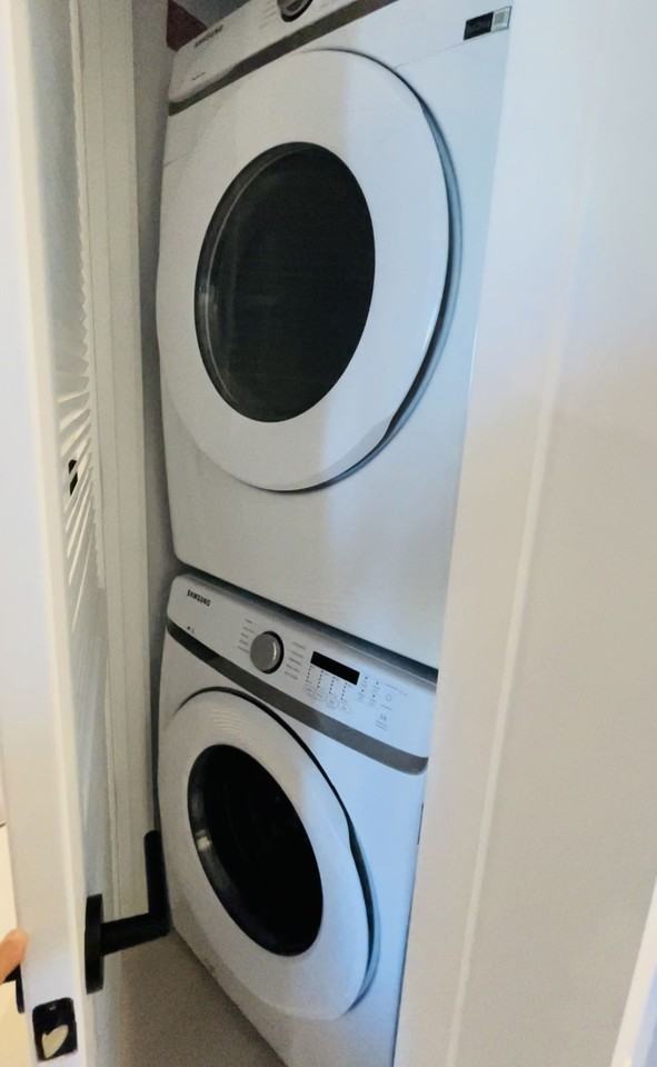 Nw 7th St #CTC - Photo 2 of 8