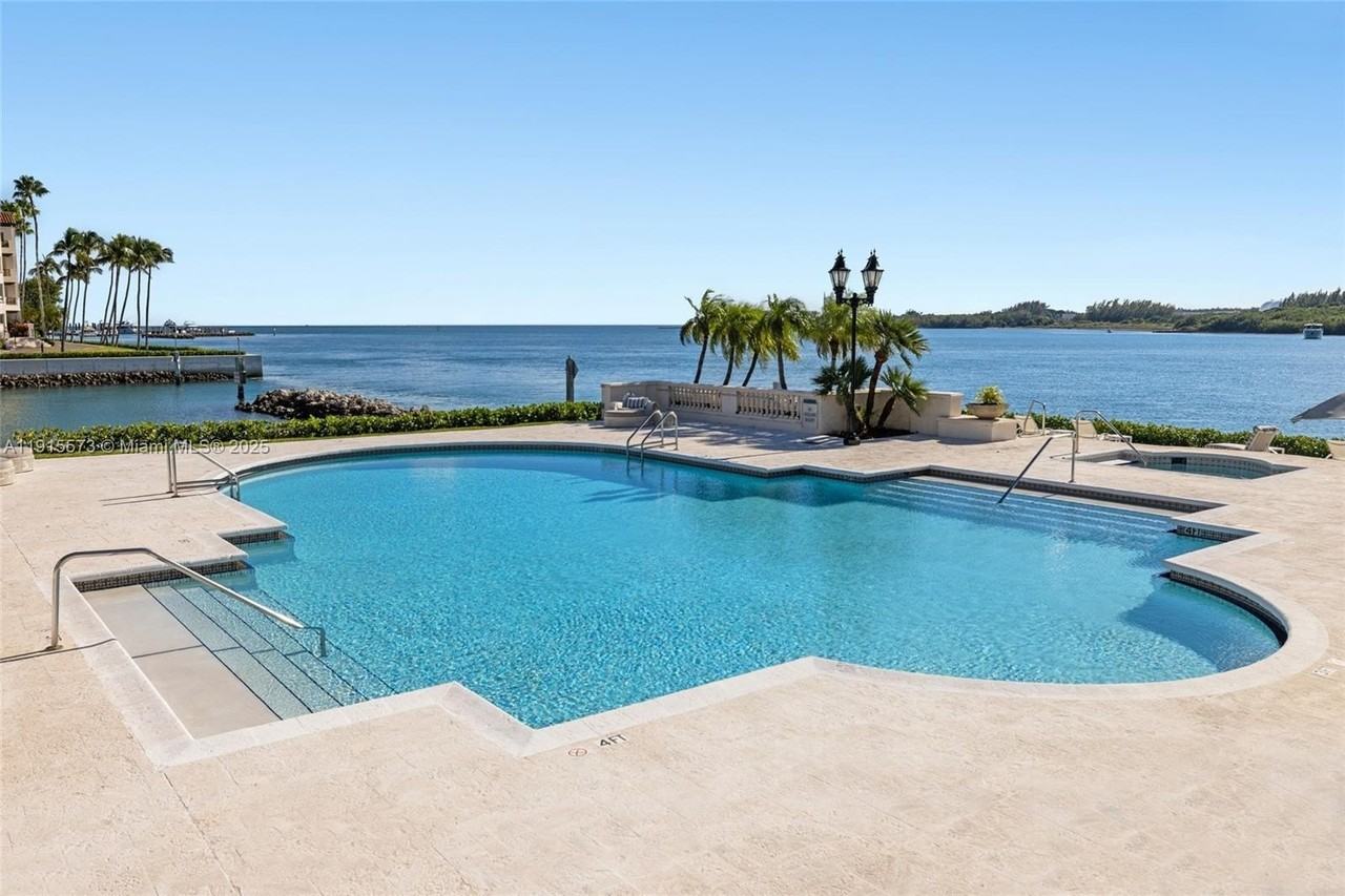 4924 Fisher Island Dr #4924 - Photo 3 of 50