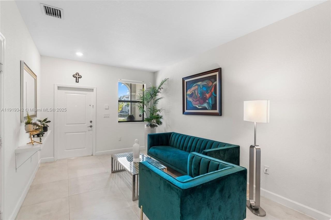 28742 Sw 134th Ct - Photo 6 of 43