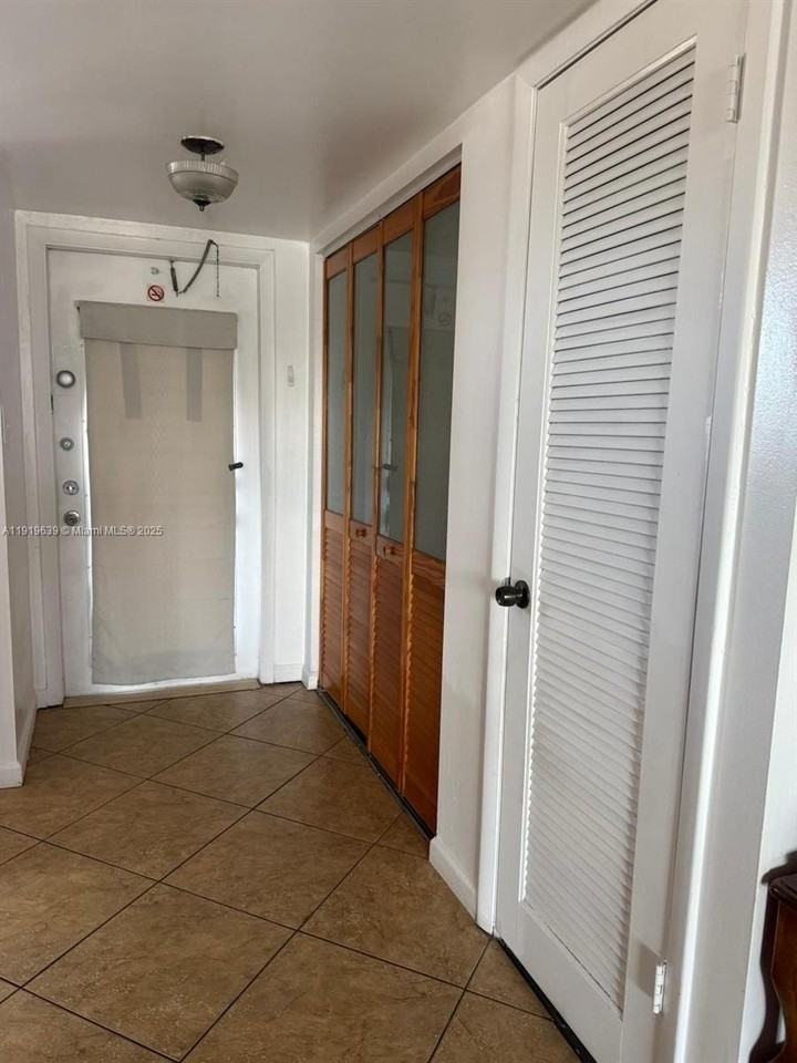 8220 Sunrise Lakes Blvd #309 - Photo 4 of 31