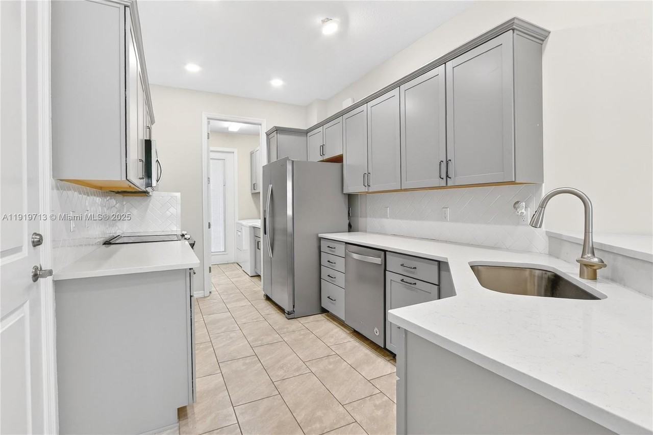 4144 Greenway Dr #4144 - Photo 2 of 24