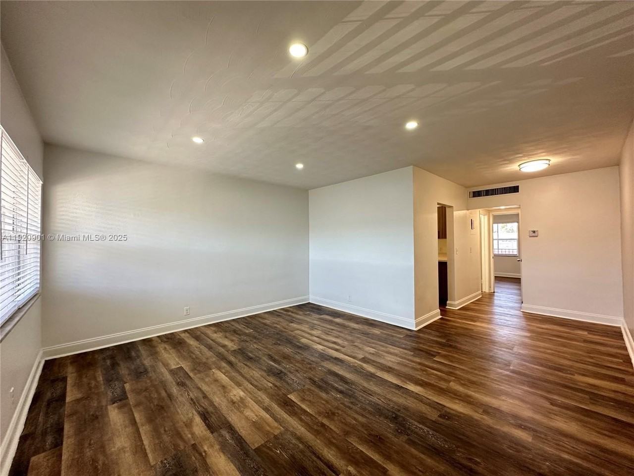 2300 Madison Street #206