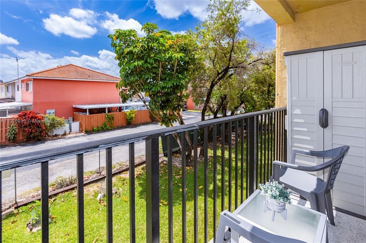 245 Northwest 109th Avenue #209 - Photo 4 of 30